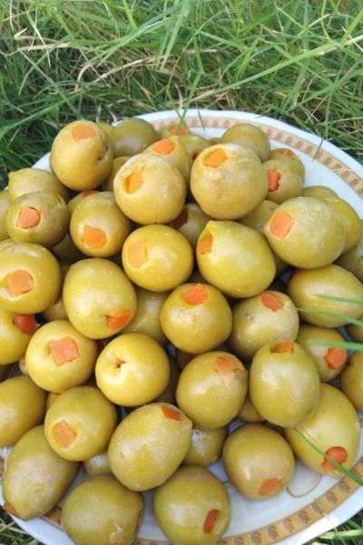 Green Olives (Pitted)